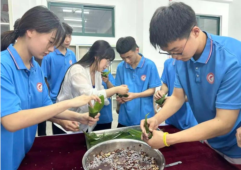 QQ娴忚鍣?.jpg